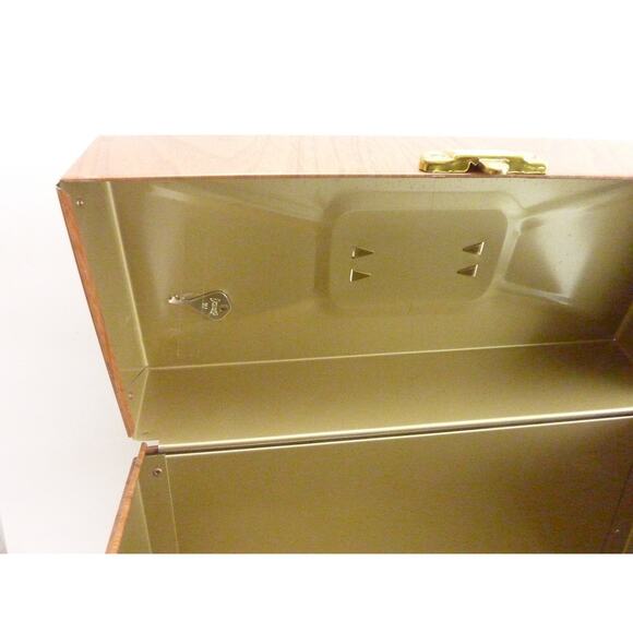 Vintage Brown Faux Wood Metal Porta File box With Key - Picture 4 of 6